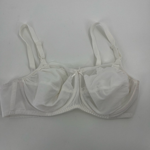 Bali 40C White Underwire Bra - Picture 1 of 7